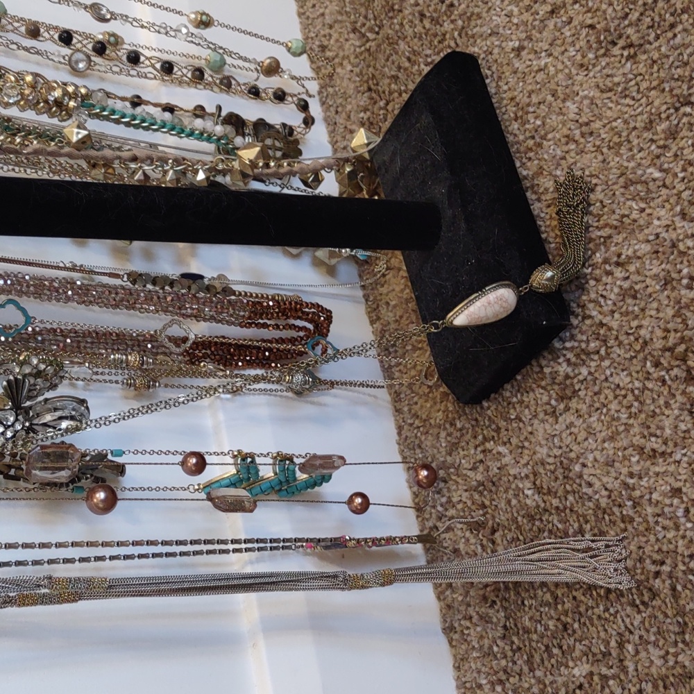 Necklace bundle - Picture 2 of 6